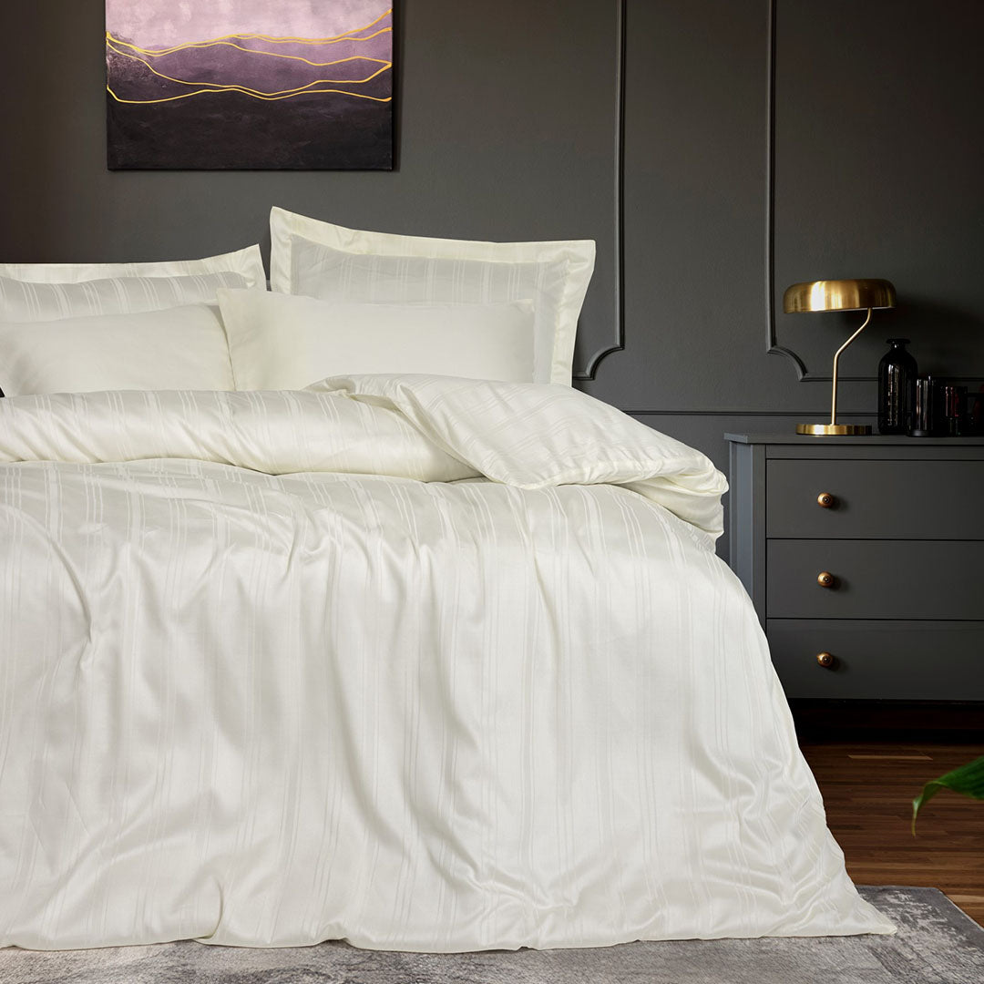 Stripe - Екрю - Двойно Спално Бельо - Сатен