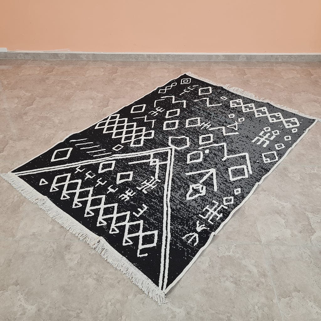 Evium Rug Black White Symbol